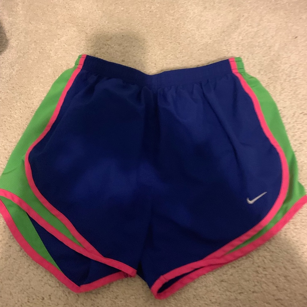 nike tempo dri fit running short pink and blue